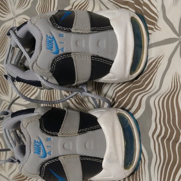 Shoes - Picture 2 of 5